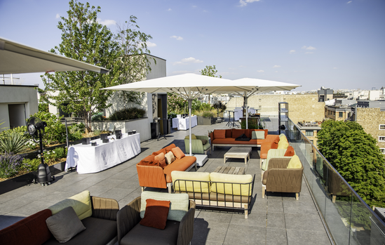 Aménagement du rooftop pour l'afterwork tech à Paris