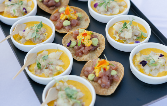 Canapés d'inspiration latino servis pendant l'événement Hennessy